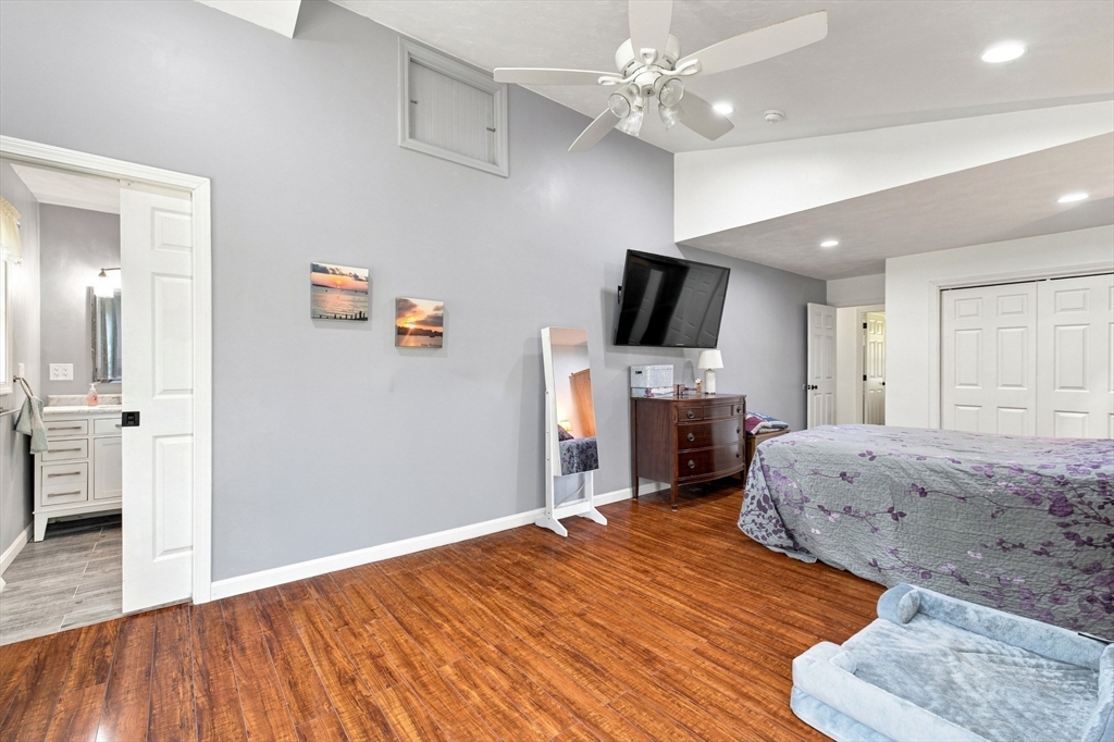 298 Neck Road Rochester, MA 02770 - Photo 24 of 35 Gallery Image 24