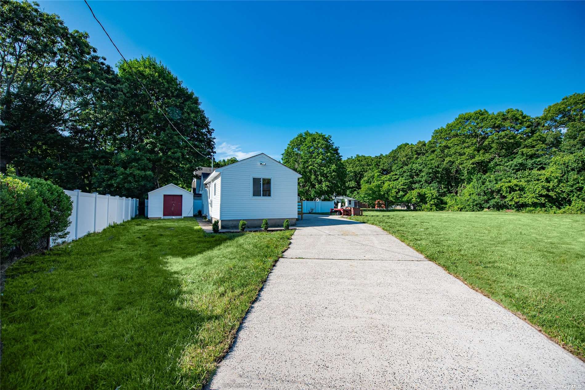 19 Richard Road Selden, NY 11784 - Photo 1 of 1 Gallery Image 1
