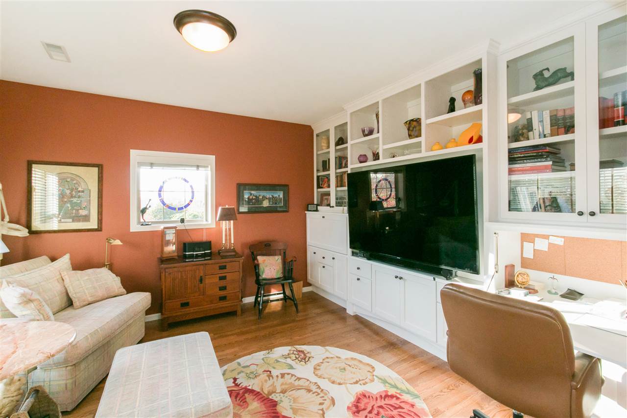 926 Foster Road Iowa City, IA 52245 - Photo 9 of 25 Gallery Image 9