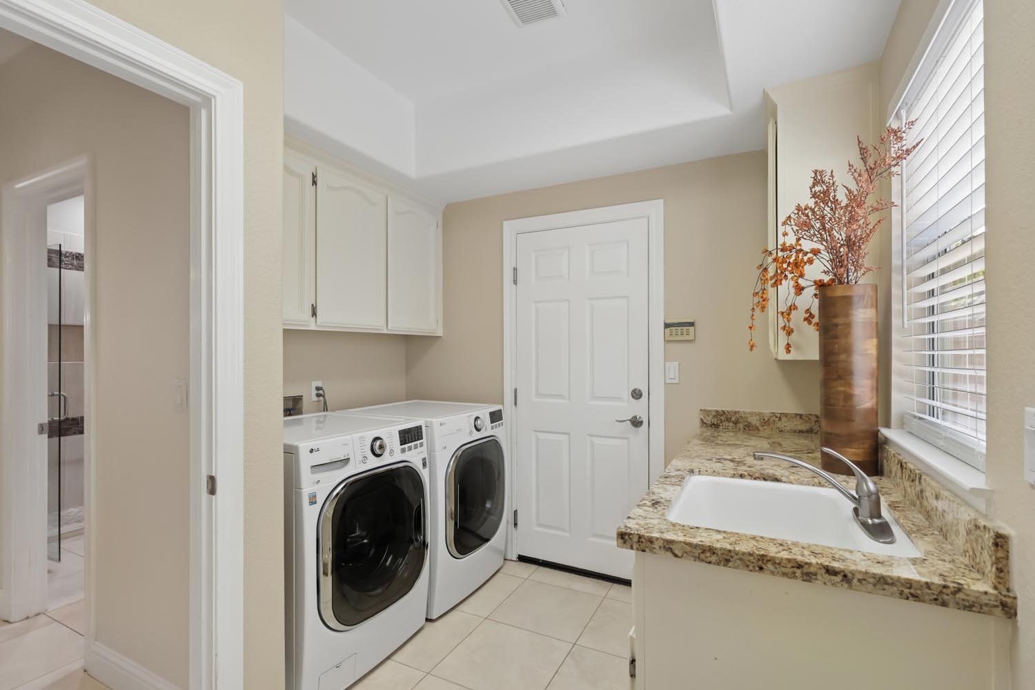 11937 Rising Sun Way Gold River, CA 95670 - Photo 38 of 42 Gallery Image 38