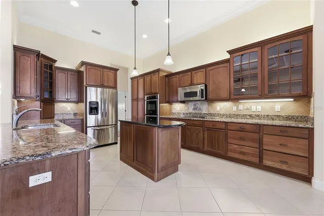 $530,000 | 9 Winter Haven Court, Palm Coast, FL 32164