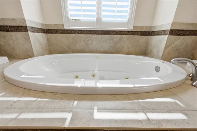 $530,000 | 9 Winter Haven Court, Palm Coast, FL 32164