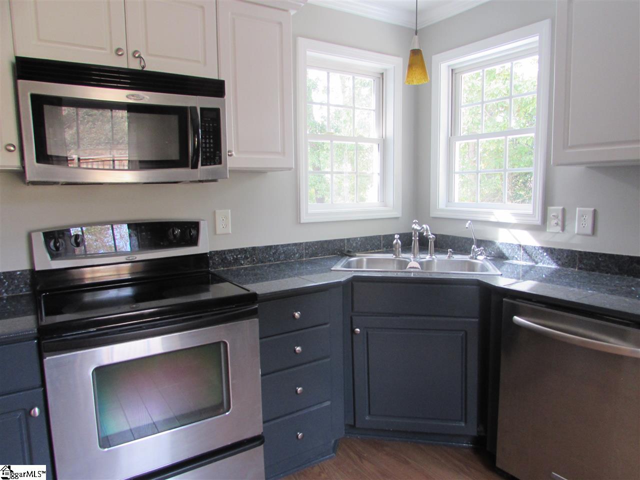 117 Raintree Court Easley, SC 29642 - Photo 2 of 24 Gallery Image 2