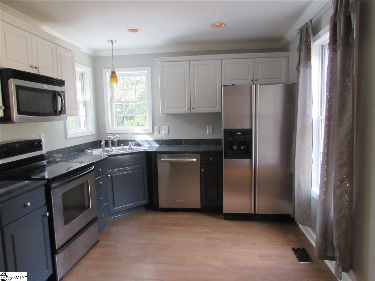 117 Raintree Court Easley, SC 29642 - Photo 5 of 24 Gallery Image 5