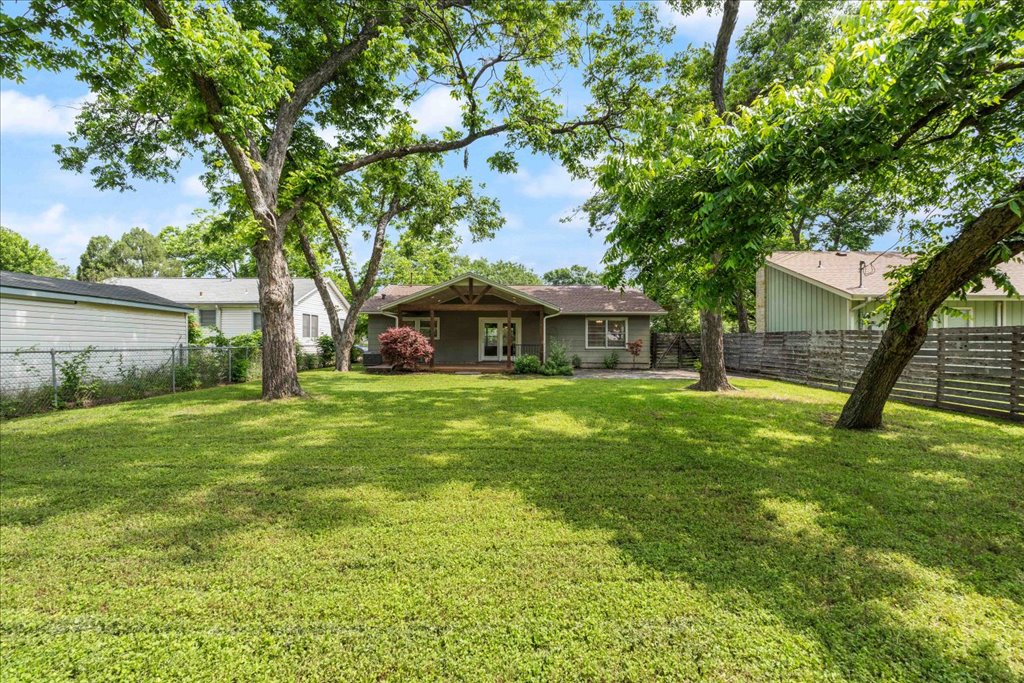 1205 Ruth Avenue Austin, TX 78757 - Photo 26 of 30
