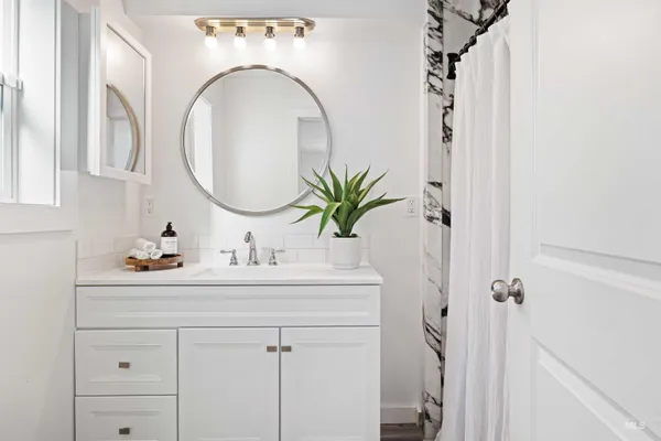 $319,000 | 1201 California Street, Gooding, ID 83330