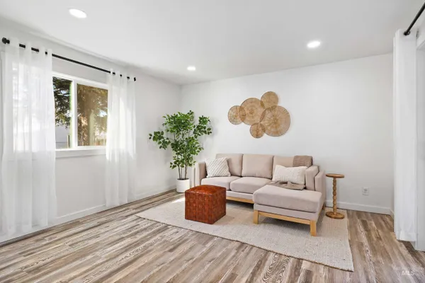 $319,000 | 1201 California Street, Gooding, ID 83330