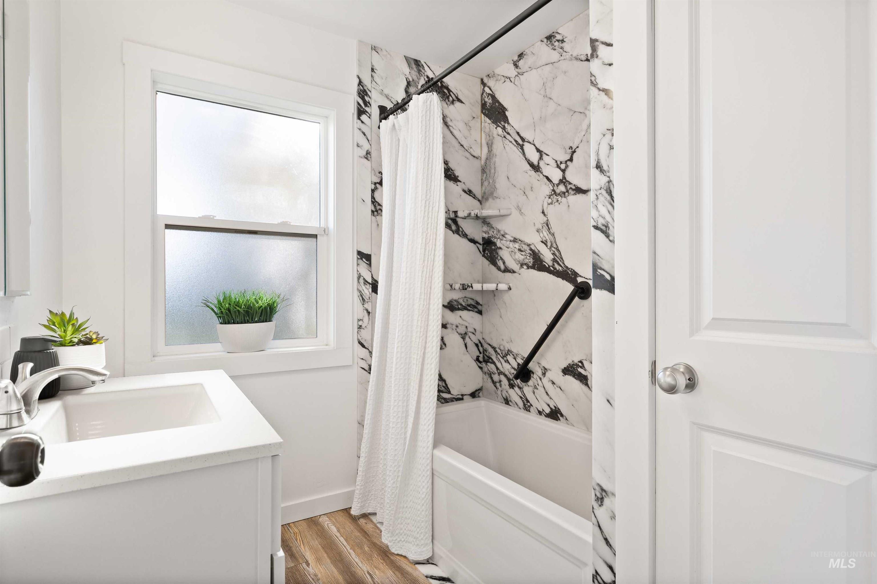 1201 California Street Gooding, ID 83330 - Photo 17 of 35