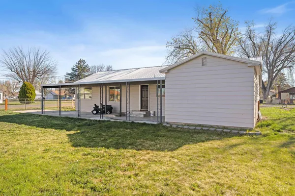 $319,000 | 1201 California Street, Gooding, ID 83330