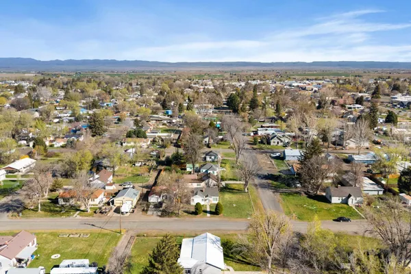 $319,000 | 1201 California Street, Gooding, ID 83330