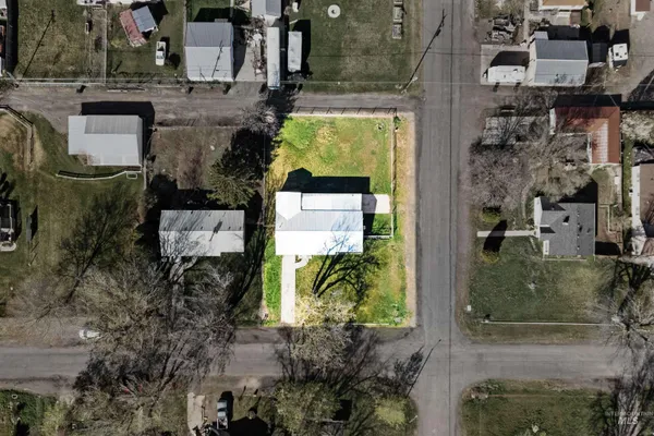 $319,000 | 1201 California Street, Gooding, ID 83330