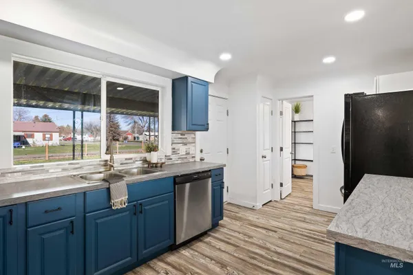 $319,000 | 1201 California Street, Gooding, ID 83330