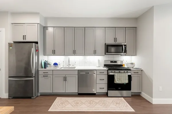 $3,800 | 11 Walley Street, Unit 110, Boston, MA 02128