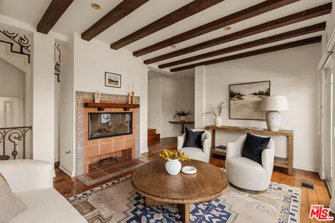 $3,495,000 | 2301 Eastern Canal, Venice, CA 90291