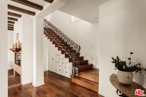 $3,495,000 | 2301 Eastern Canal, Venice, CA 90291