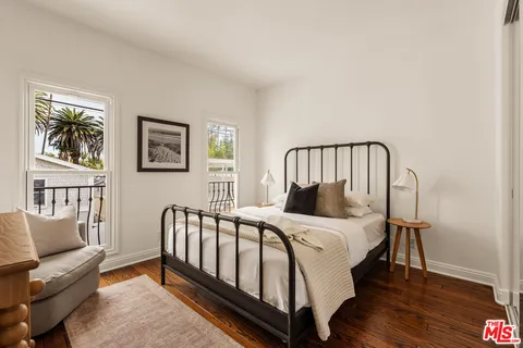 $3,495,000 | 2301 Eastern Canal, Venice, CA 90291