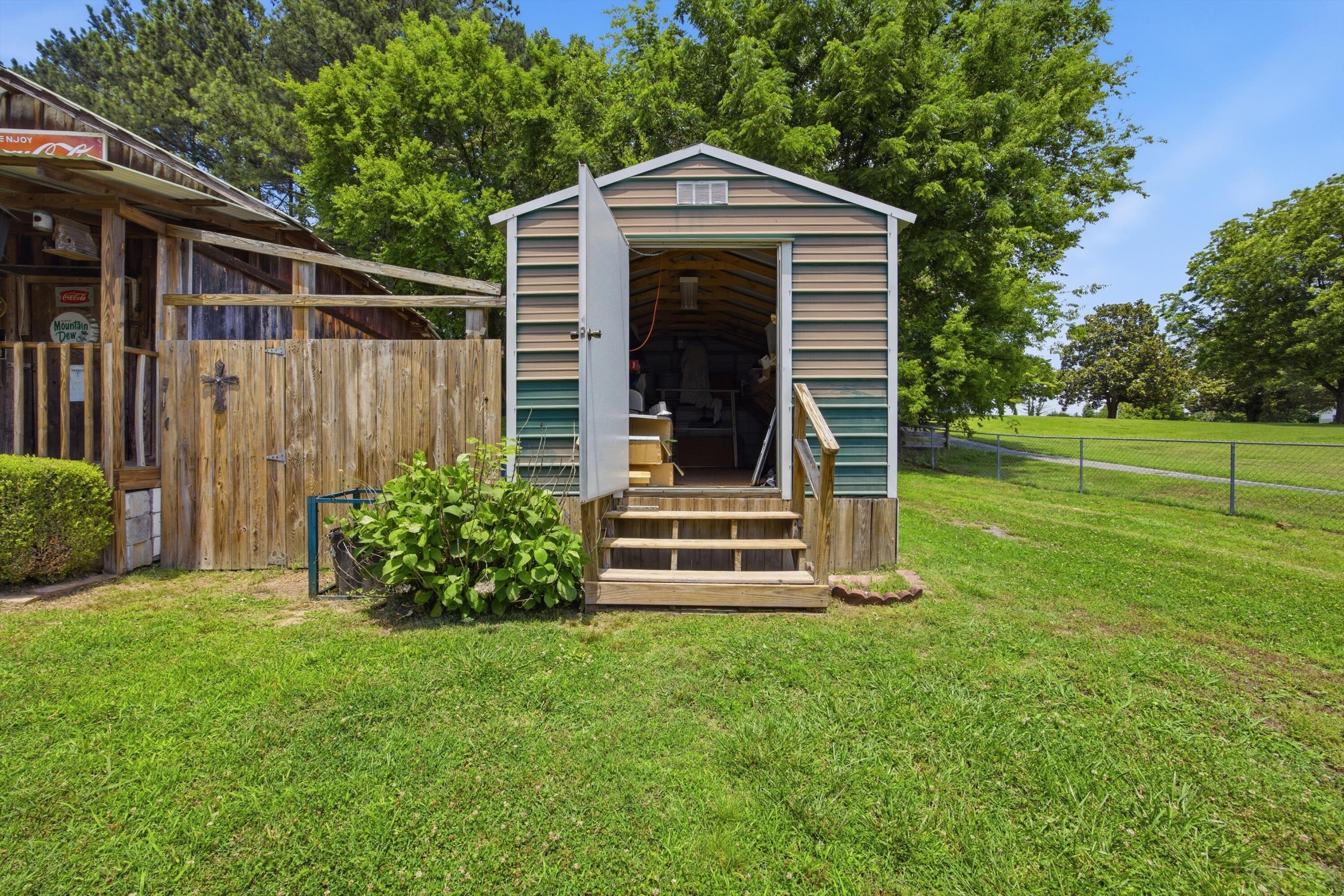 2588 Garretts Chapel Road Chickamauga, GA 30707 - Photo 31 of 43 31-2588GarrettsChapelRd-27