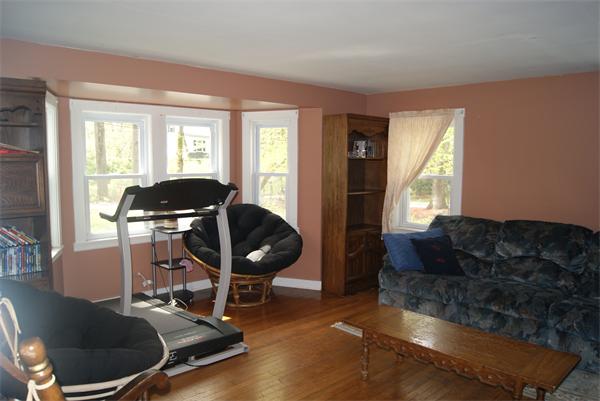 14 Springs Road Billerica, MA 01821 - Photo 10 of 23 Gallery Image 10