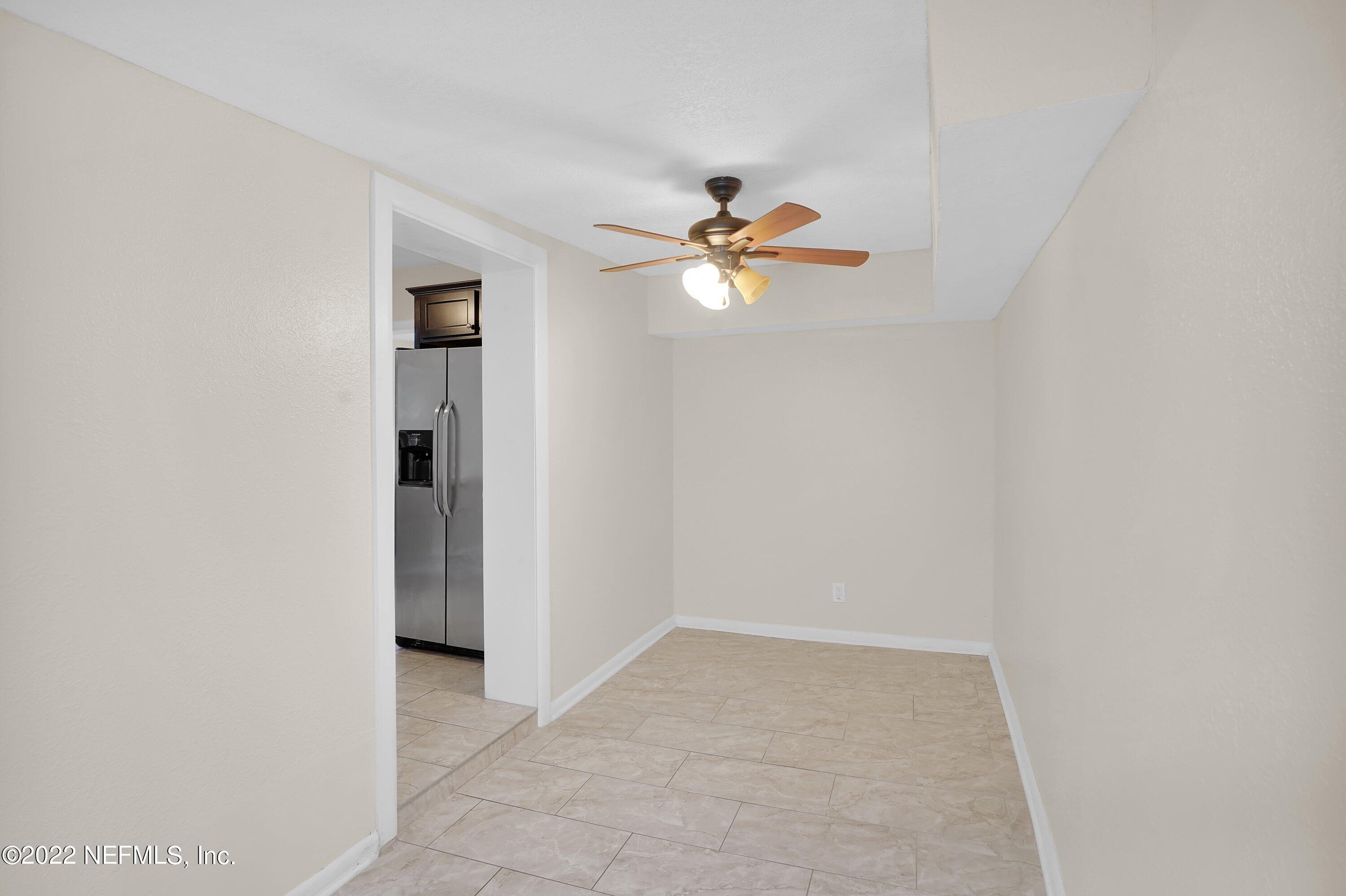 514 Sapelo Road Jacksonville, FL 32216 - Photo 12 of 32 020-514SapeloRoad-Jacksonville-FL-32216-