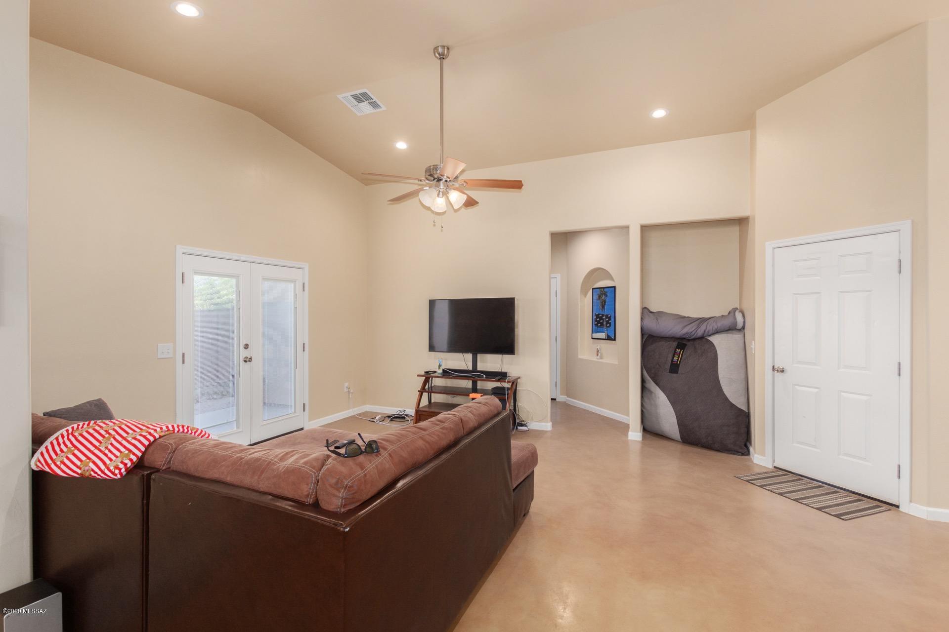 5907 East Alvord Road Tucson, AZ 85706 - Photo 3 of 23 Gallery Image 3