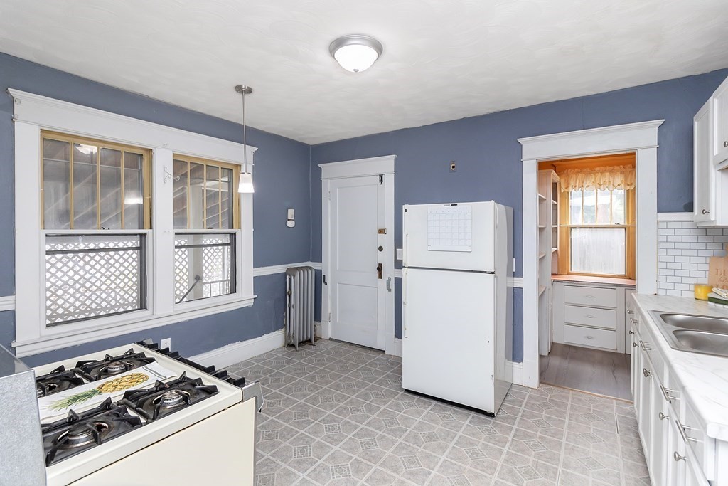 91-93 Brunswick Street Springfield, MA 01108 - Photo 5 of 42 Gallery Image 5