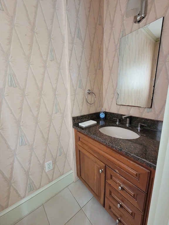 18 Tappan Road Wellesley, MA 02482 - Photo 6 of 28