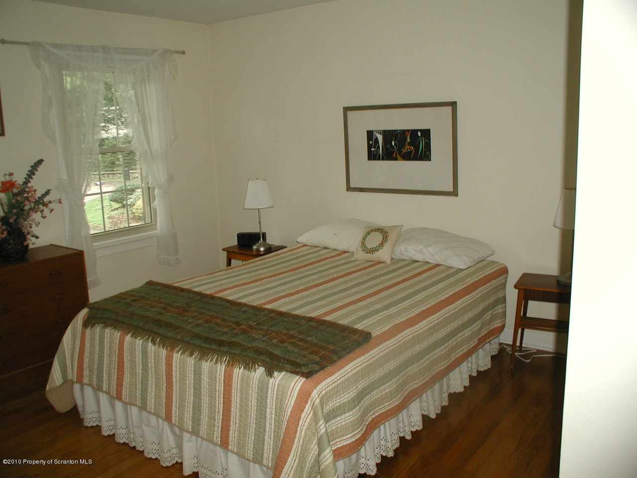 204 Woodlea Road Dalton, PA 18414 - Photo 8 of 10 Gallery Image 8