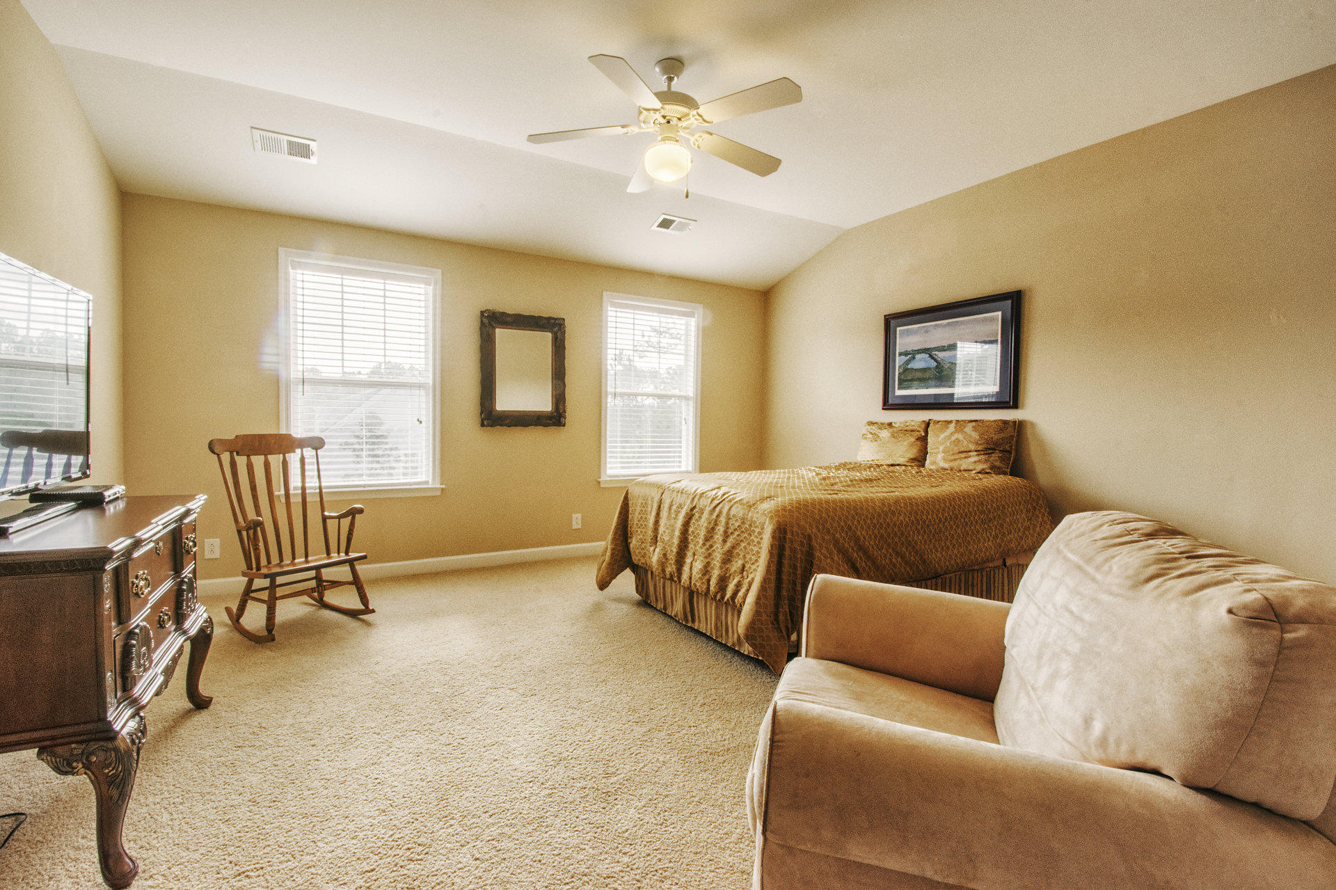 212 Fair Sailing Road Mount Pleasant, SC 29466 - Photo 13 of 21 Additional Upstairs Bedroom