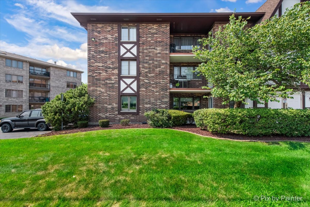 10532 Ridge Cove Drive, Unit 18A Chicago Ridge, IL 60415 - Photo 26 of 27 Gallery Image 26