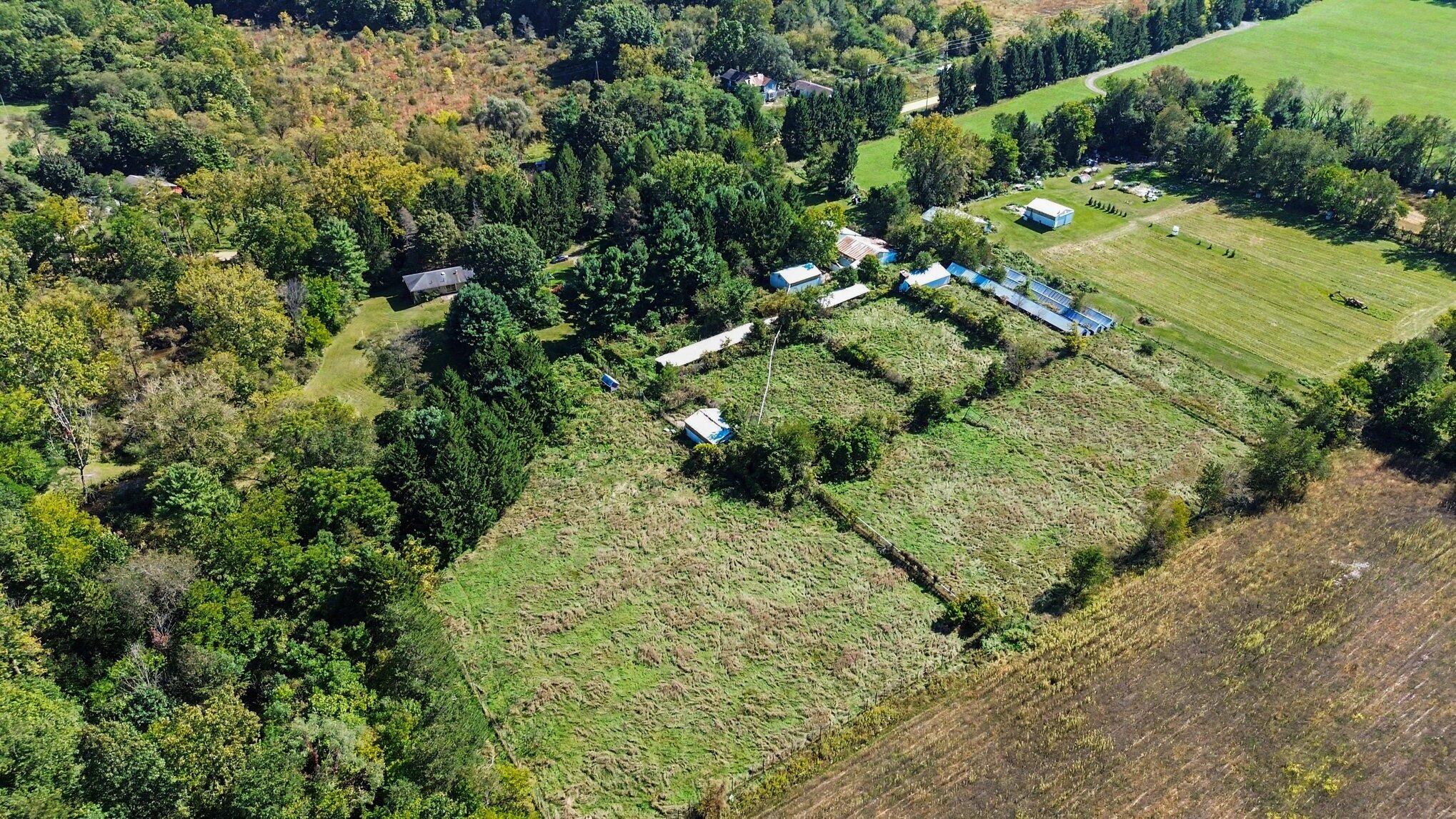 1664 Thomson Road Niles, MI 49120 - Photo 34 of 37 030_file_2472