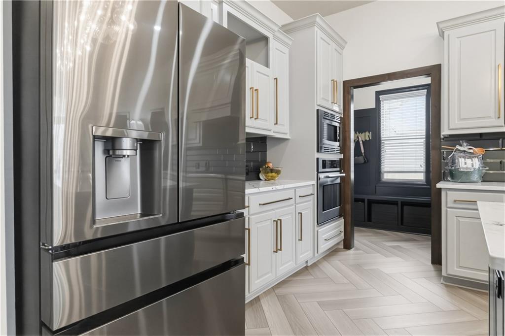 9014 Chestnut Street Lenexa, KS 66220 - Photo 14 of 55