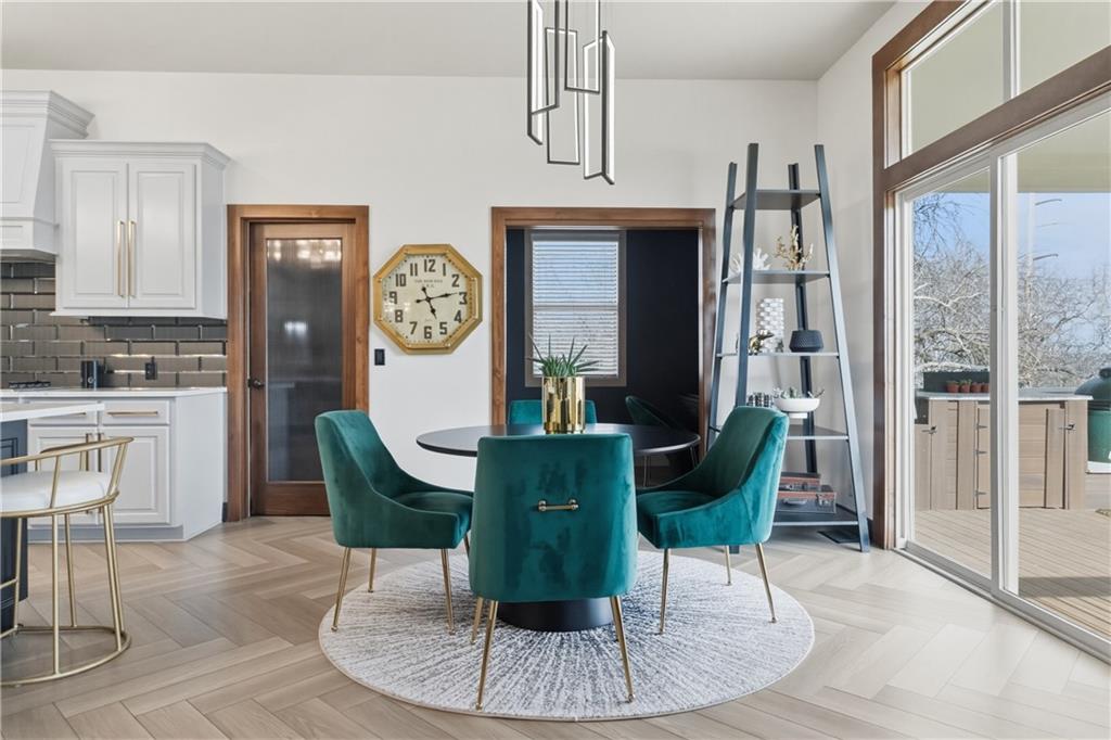 9014 Chestnut Street Lenexa, KS 66220 - Photo 16 of 55