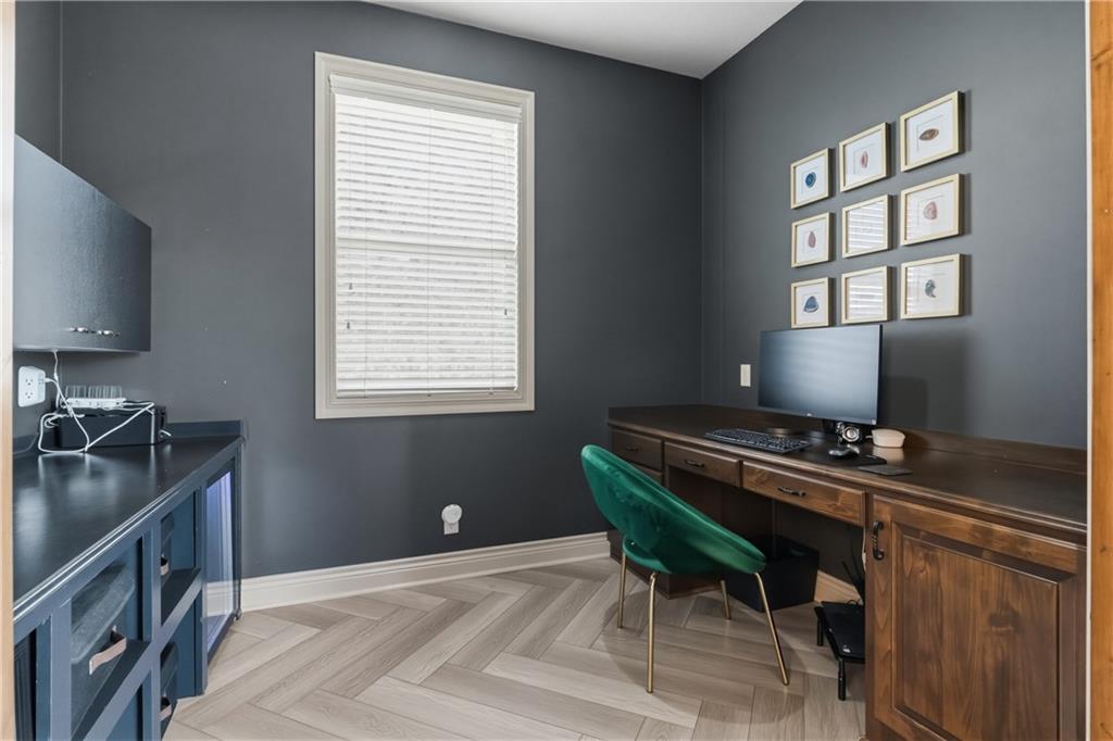 9014 Chestnut Street Lenexa, KS 66220 - Photo 21 of 55