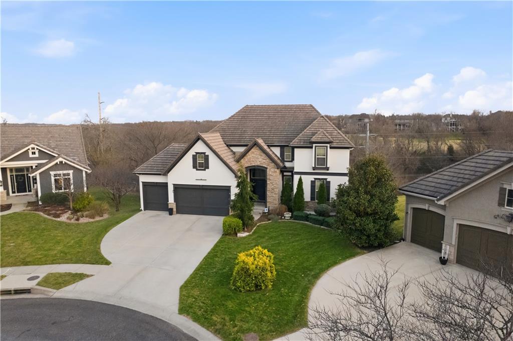 9014 Chestnut Street Lenexa, KS 66220 - Photo 3 of 55