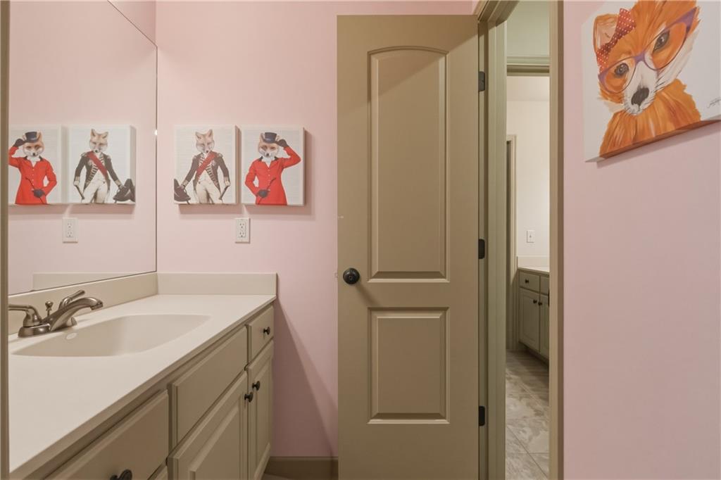 9014 Chestnut Street Lenexa, KS 66220 - Photo 35 of 55