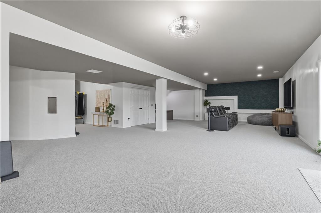 9014 Chestnut Street Lenexa, KS 66220 - Photo 40 of 55