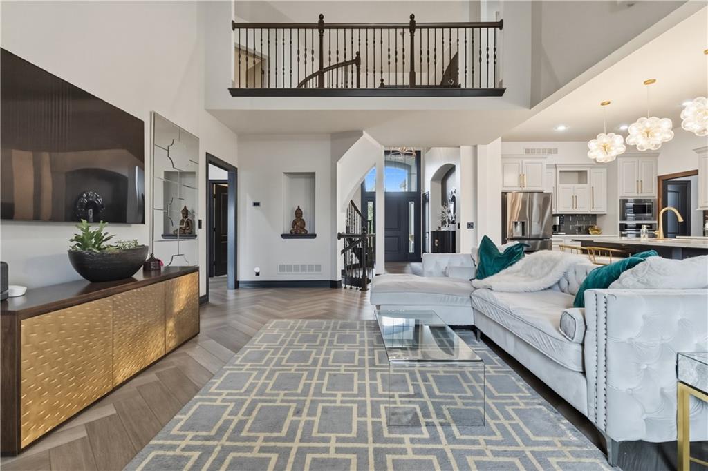 9014 Chestnut Street Lenexa, KS 66220 - Photo 9 of 55