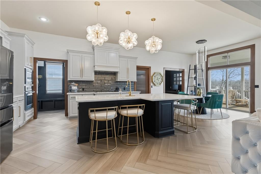 9014 Chestnut Street Lenexa, KS 66220 - Photo 10 of 55