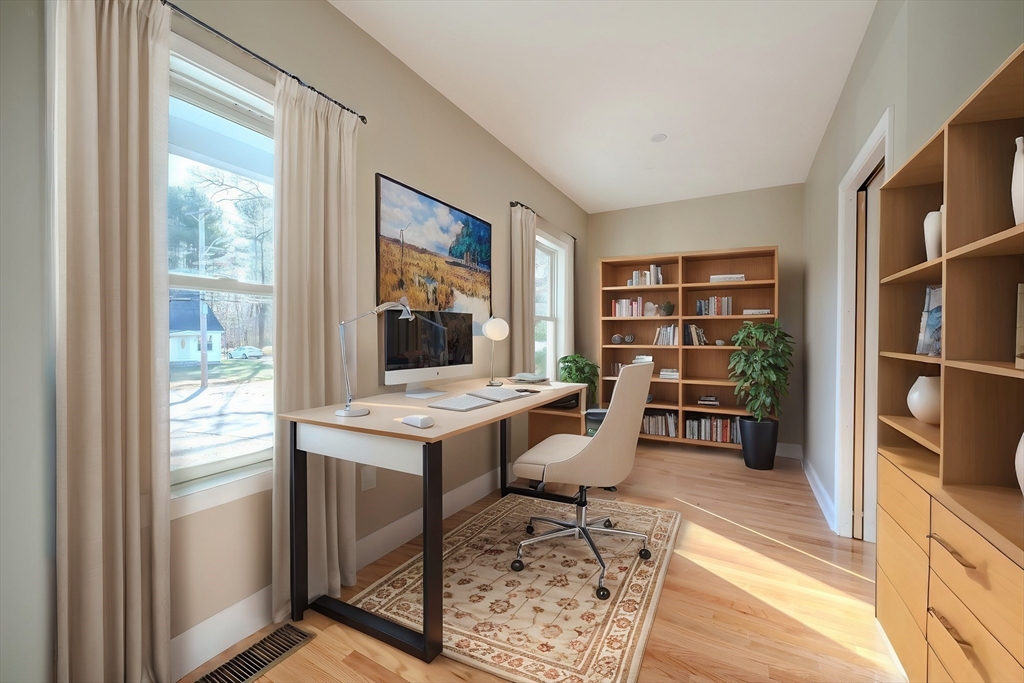 109 Park Road Chelmsford, MA 01824 - Photo 15 of 41 Gallery Image 15