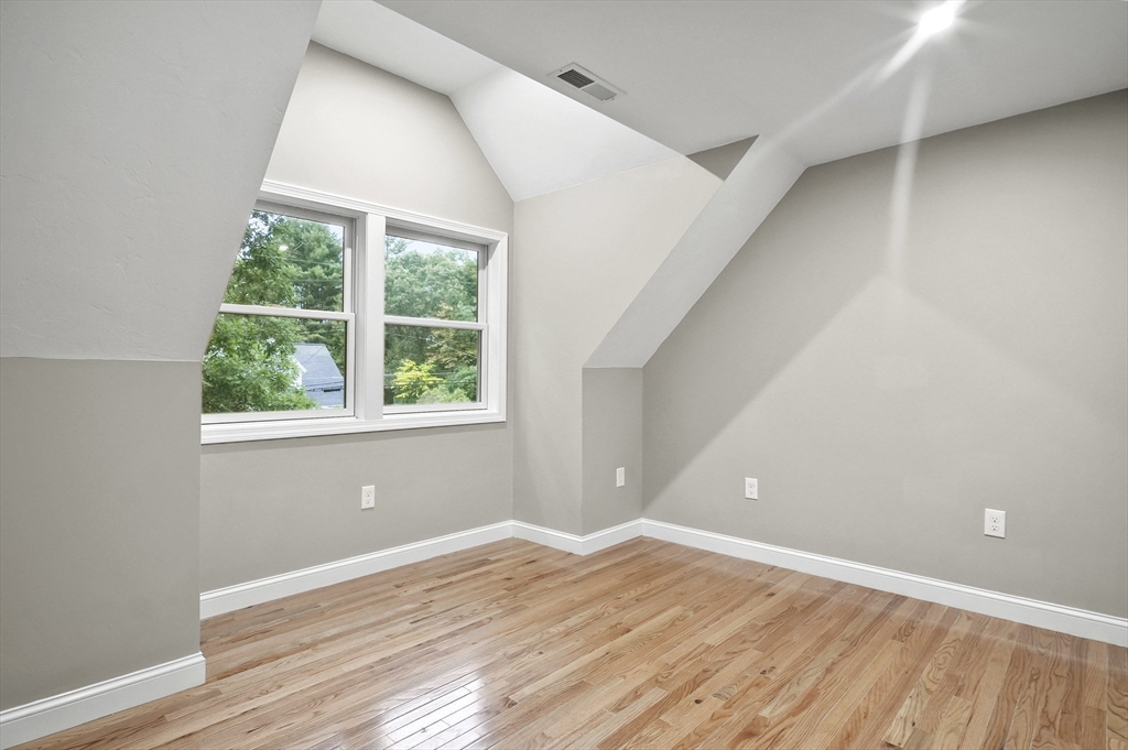 109 Park Road Chelmsford, MA 01824 - Photo 30 of 41 Gallery Image 30