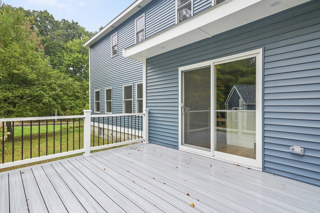 109 Park Road Chelmsford, MA 01824 - Photo 34 of 41 Gallery Image 34