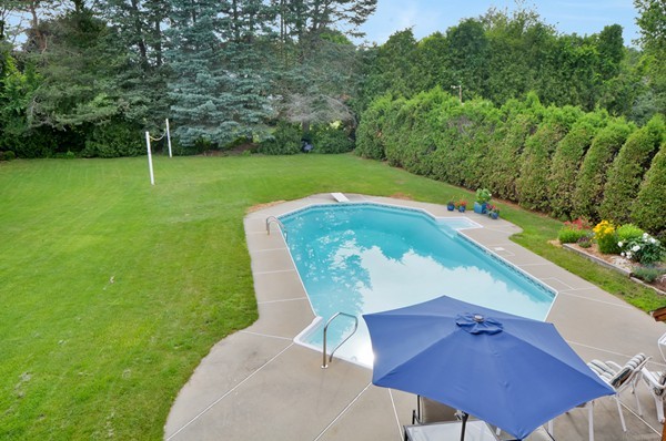 118 Madison Road Northborough, MA 01532 - Photo 2 of 30 Gallery Image 2