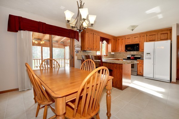 118 Madison Road Northborough, MA 01532 - Photo 4 of 30 Gallery Image 4