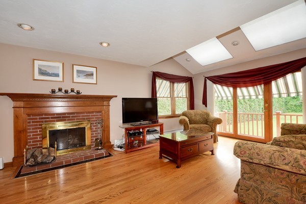 118 Madison Road Northborough, MA 01532 - Photo 7 of 30 Gallery Image 7