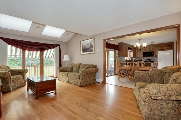 118 Madison Road Northborough, MA 01532 - Photo 8 of 30 Gallery Image 8