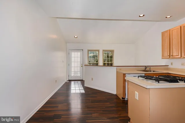 $2,600 | 43 Bank Spring Court, Owings Mills, MD 21117