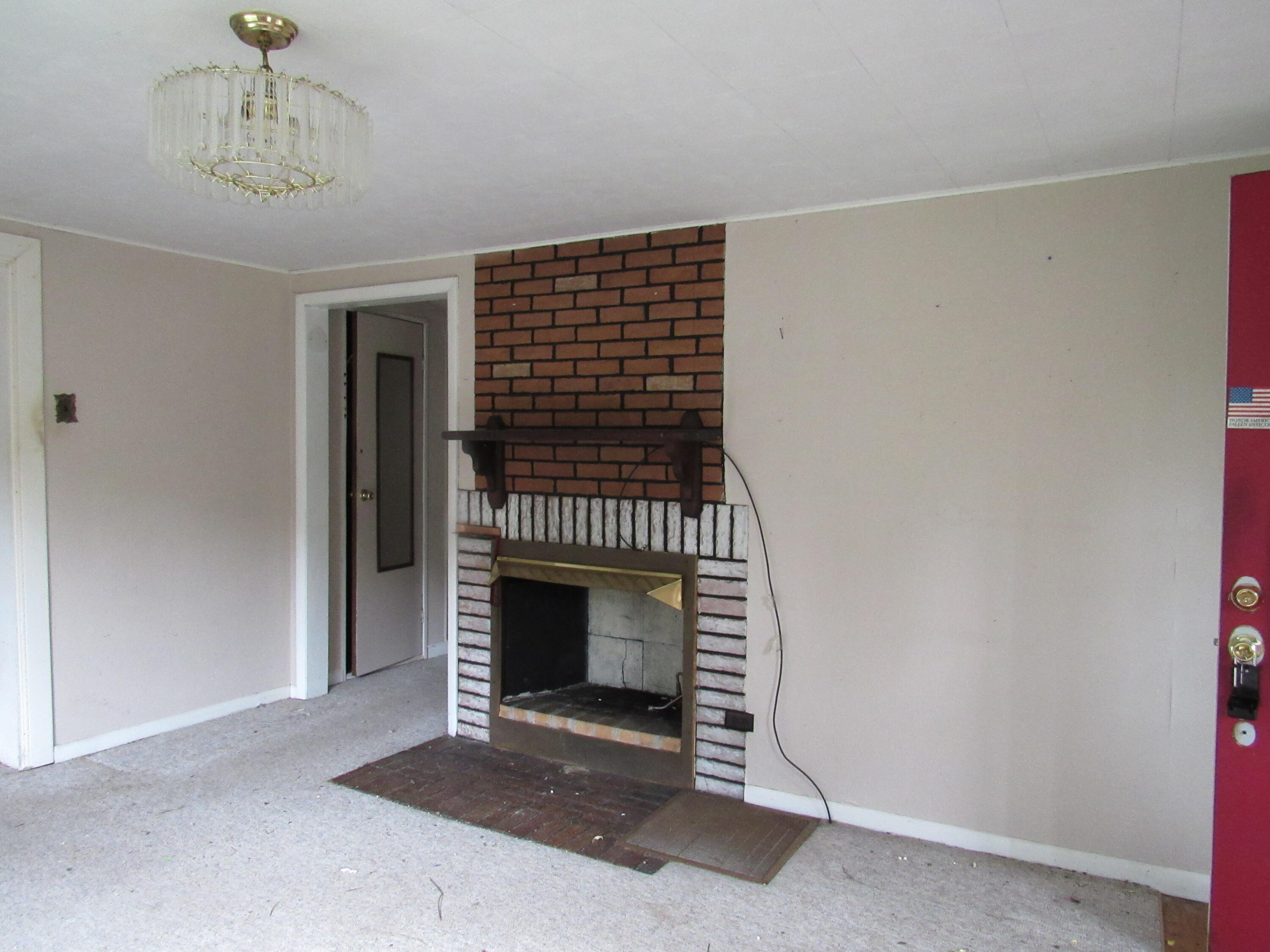 3978 Lesters Fork Road Grundy, VA 24614 - Photo 11 of 34 IMG_6147