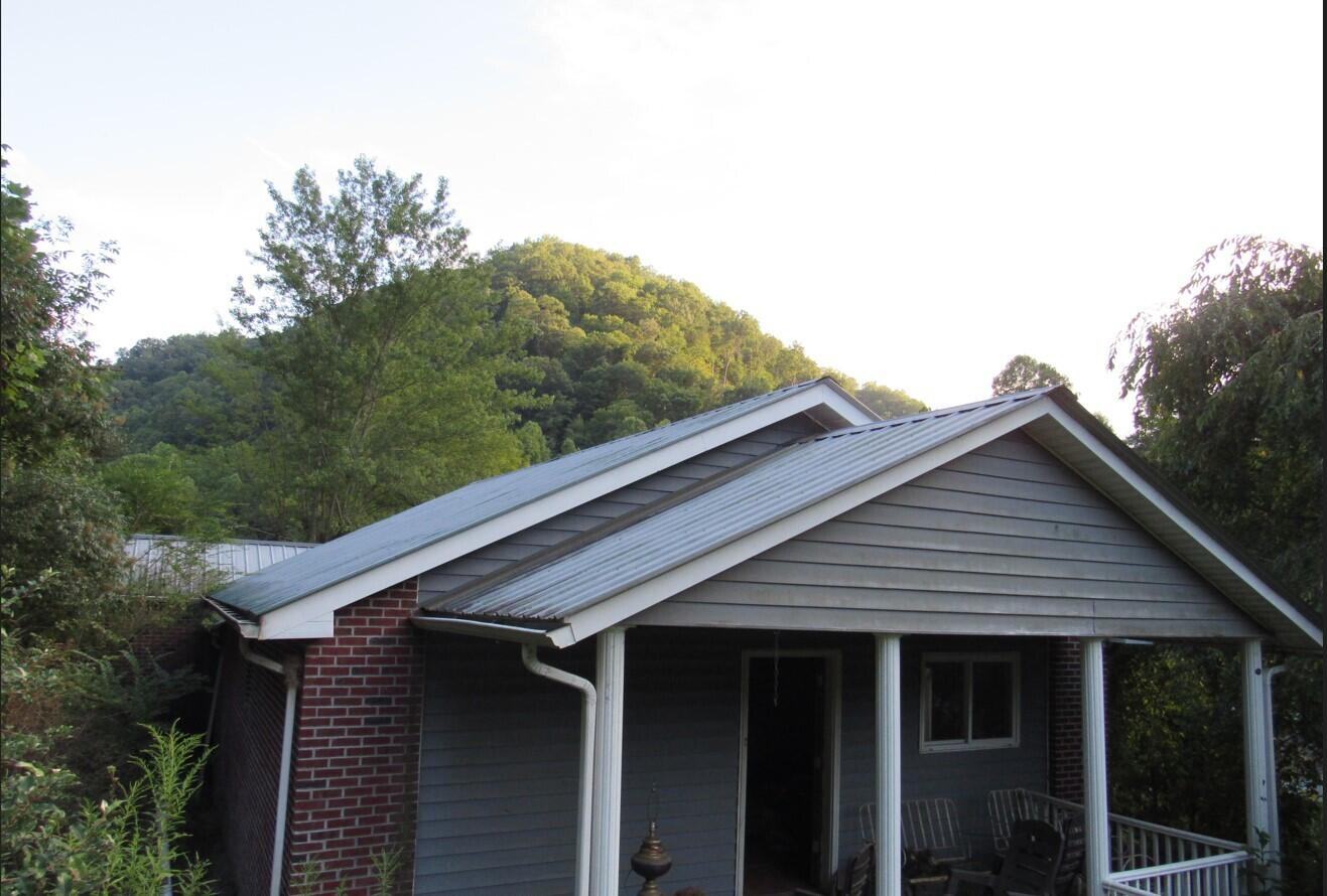 3978 Lesters Fork Road Grundy, VA 24614 - Photo 7 of 34 6