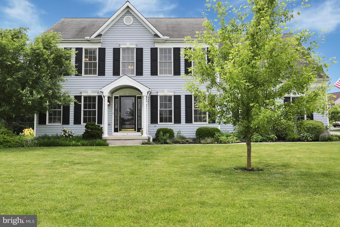 4 Crimson Lane Lititz, PA 17543 - Photo 1 of 22 Gallery Image 1