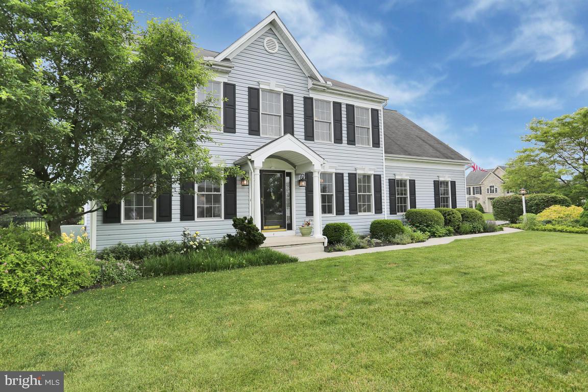 4 Crimson Lane Lititz, PA 17543 - Photo 2 of 22 Gallery Image 2